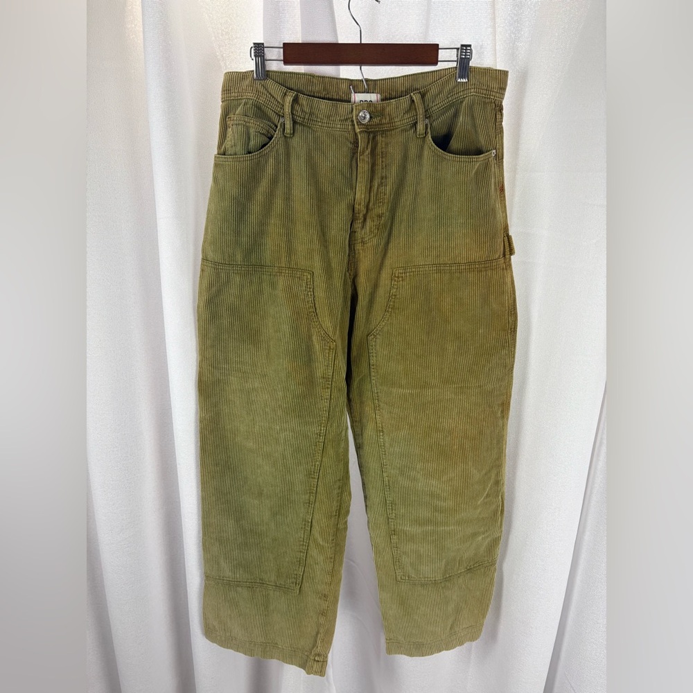 BDG Olive Green Corduroy Cargo‎ Pants, Straight Leg, plus size 36 EUC